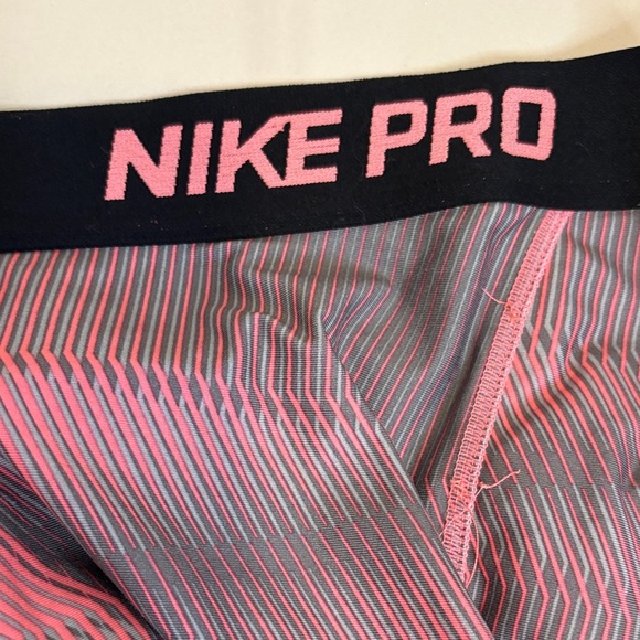 Nike Kids Striped Pink and Black Leggings - Picture 3 of 8